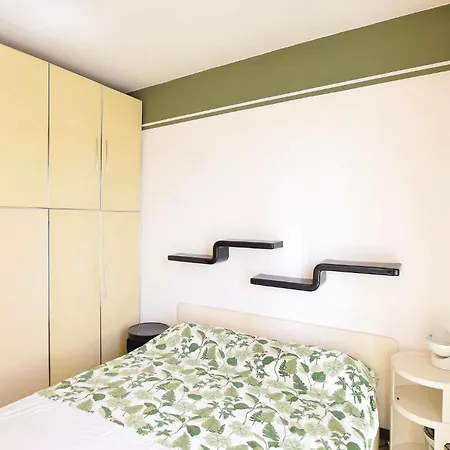 Mimosa Apartment